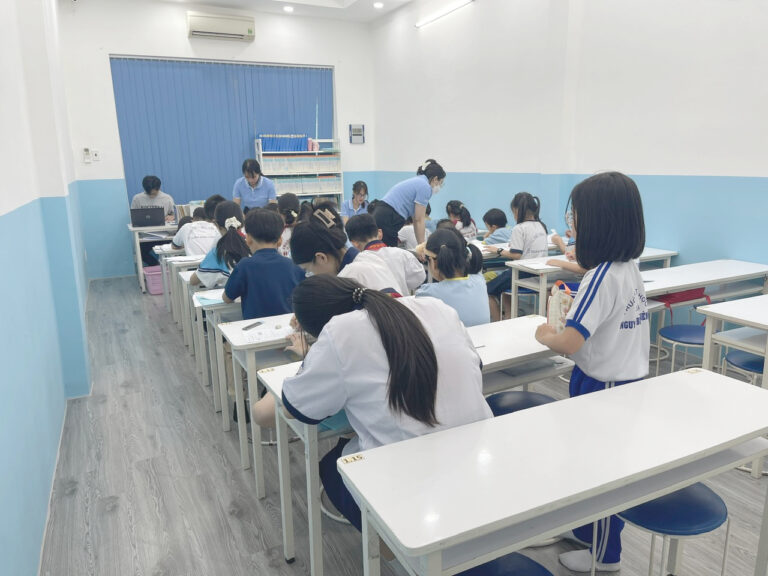 giao-vien-kumon-vo-oanh-2-2